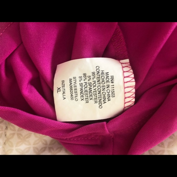 Sleeveless Magenta Top - Picture 9 of 10